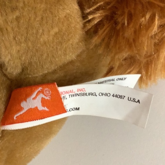 Huggers Lion soft plush toy 8"/20cm by Wild Republic Preloved. - Picture 8 of 8